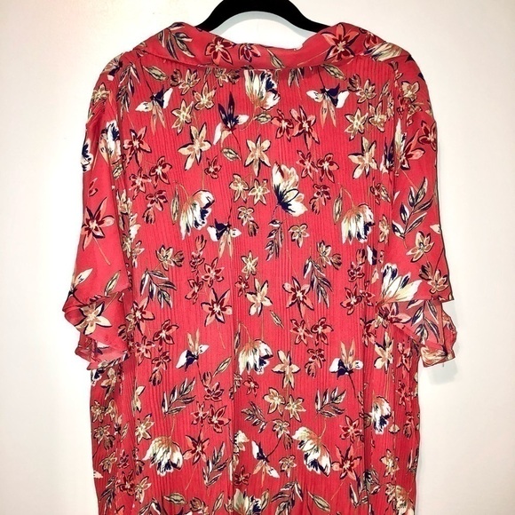 Only Necessities size 30/32 short sleeve ribbed floral button down shirt - Picture 3 of 13